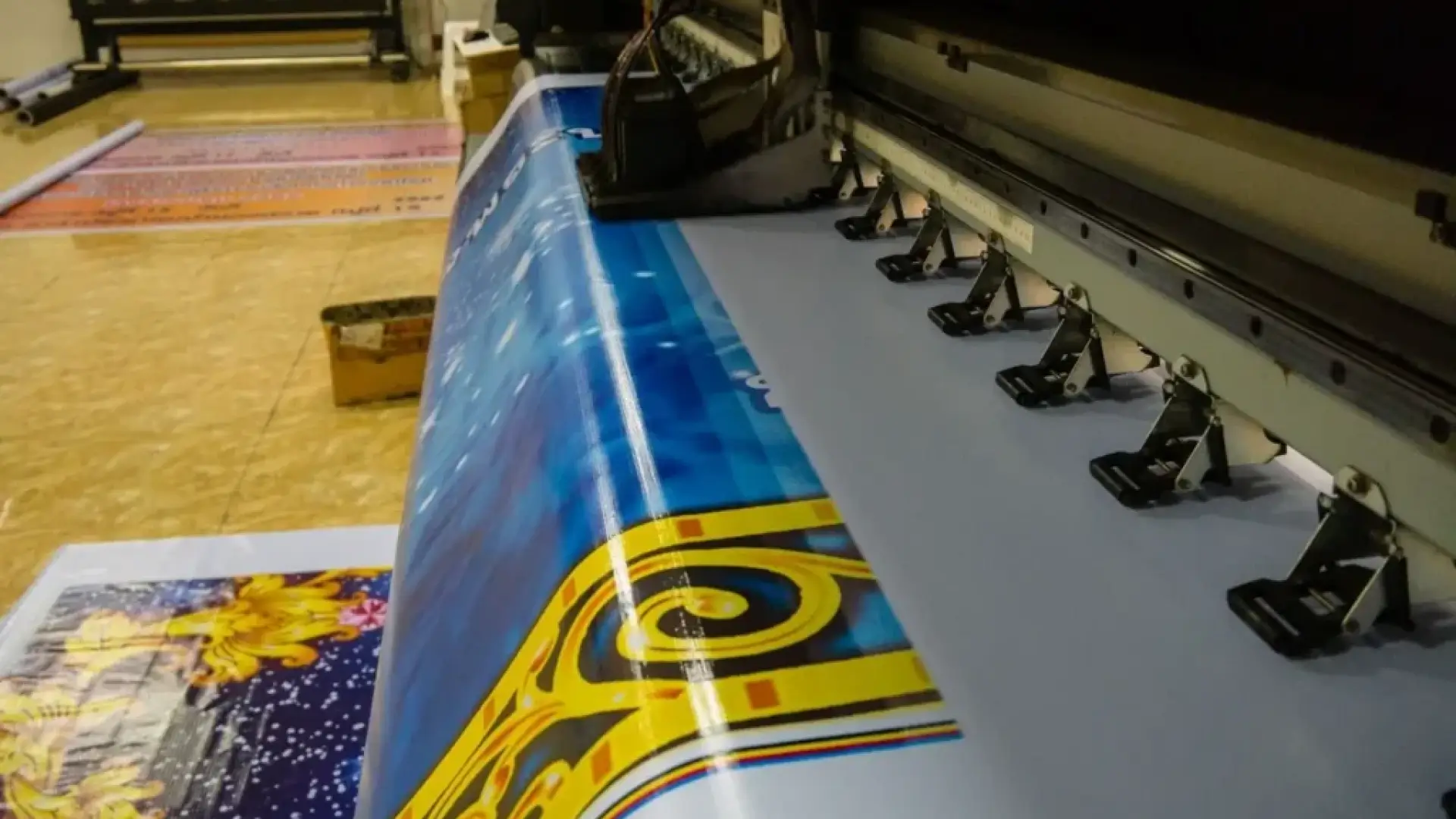 Read more about the article Benefits and Advantages of Sportswear Screen Printing